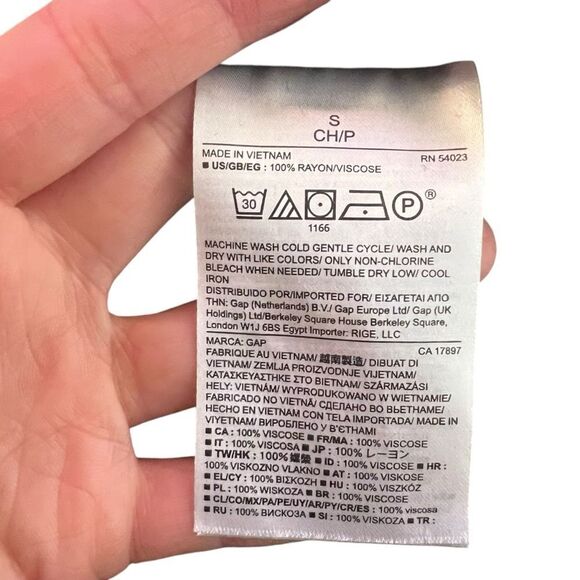 3 for $30! Gap Women's Navy V-Neck Top - Picture 4 of 8